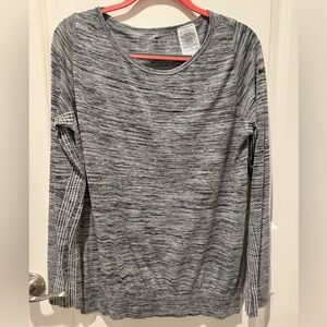 Nike Epic DriFit crew neck size L EUC